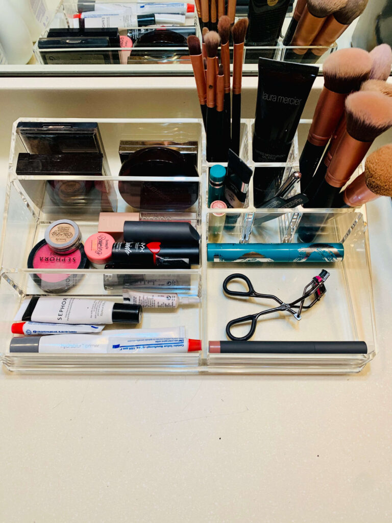 Bathroom organization to make your morning routine more peaceful and  productive!