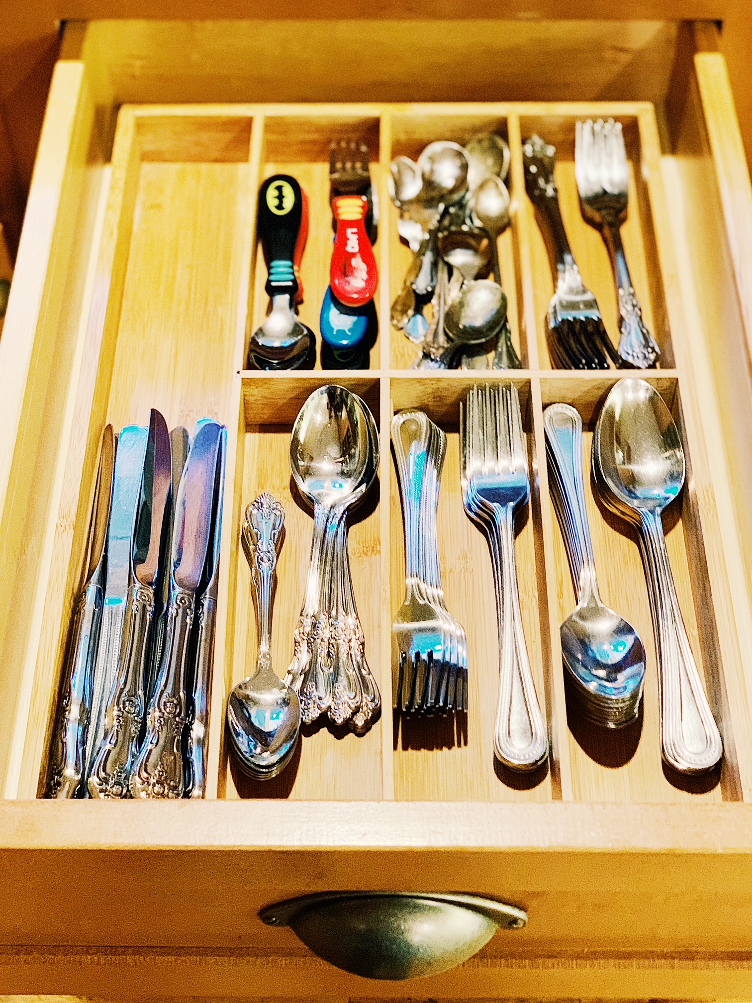 kitchen utensils organizer