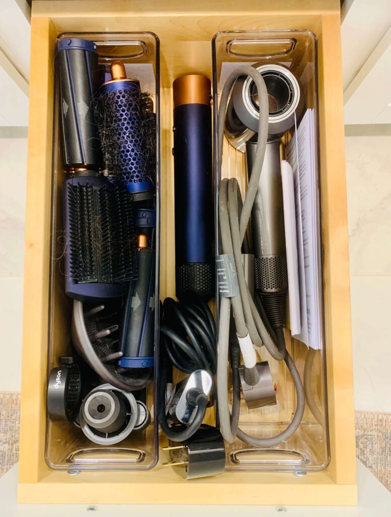 bathroom drawer organization