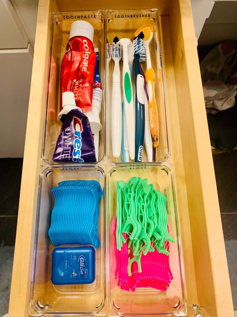 bathroom drawer organization