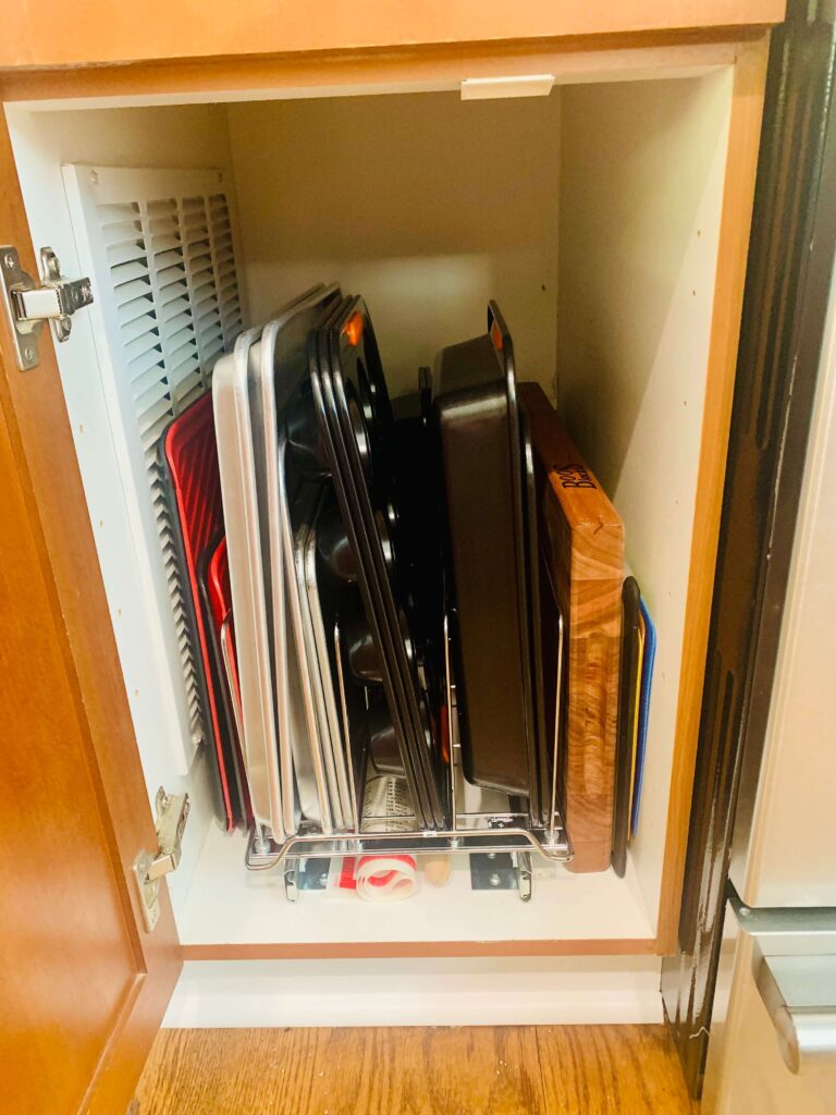 baking sheets organization