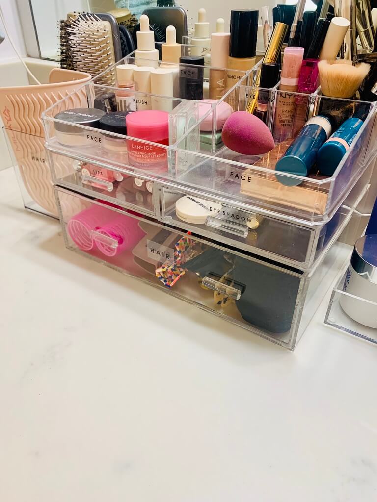 makeup organization